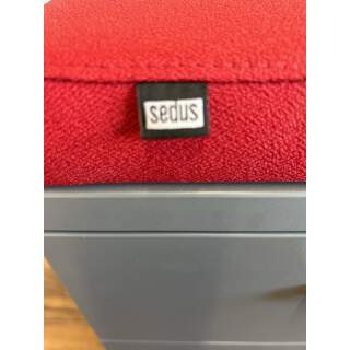 Sedus Rollcontainer mit Sitzkissen grau rot abschließbar